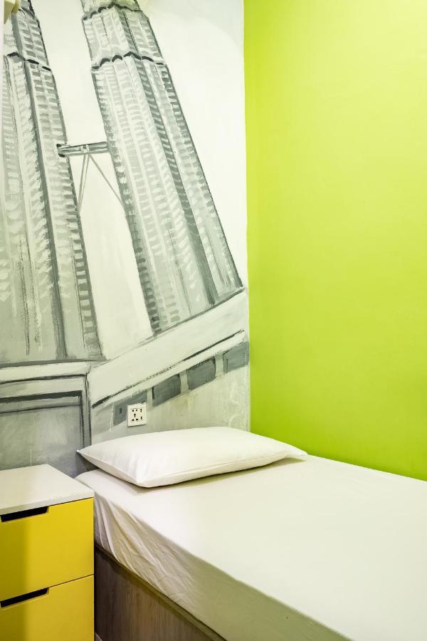 Pods The Backpackers Home & Cafe, Kuala Lumpur Exterior foto