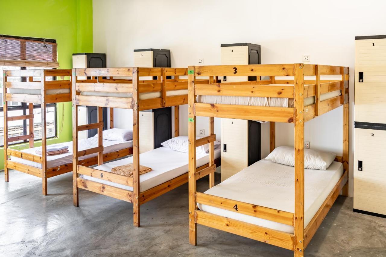 Pods The Backpackers Home & Cafe, Kuala Lumpur Exterior foto